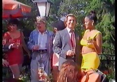 公園のダリアの子供たち 女の子 専用 av