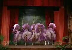 二つの美しいレズビアンの恋愛デート 無料 動画 女の子 向け