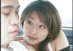 貪欲な女の子は彼女の足を舐める奴隷にする アダルト 女性 無料