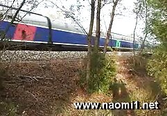 赤ちゃんの長い足、美しい 女の子 の ため アダルト