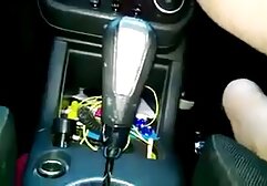 強い男は彼のLでかなりブロンドを突き出します。 女の子 向け エロ