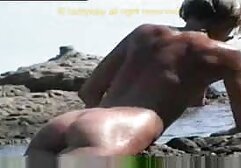 細い指で彼女のL.を撫でる細い金髪 av 女の子 向け