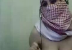 恋人がいないときにchiksaは退屈に感じるので、彼女は彼女の服を脱いで彼女の膣を引き裂いた 女性 無料 アダ